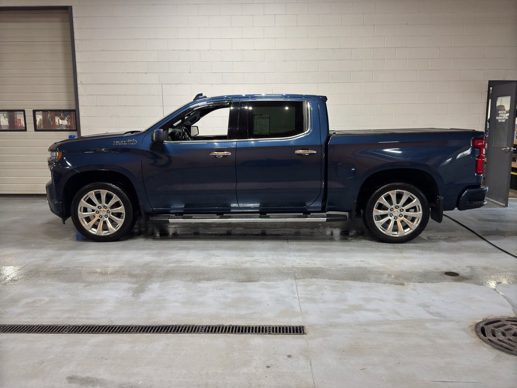 Used 2019 Chevrolet Silverado 1500 High Country w/ Technology Package AWD/4WD image 2