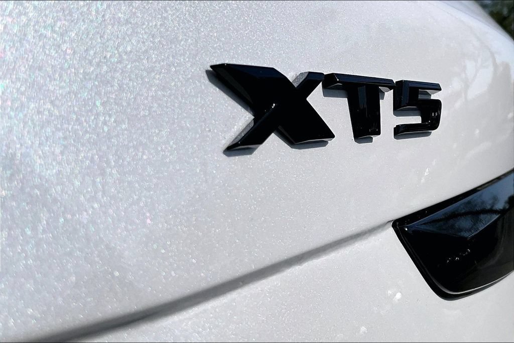 New 2026 Cadillac XT5 Premium Luxury w/ LPO, ONYX Package FWD image 28