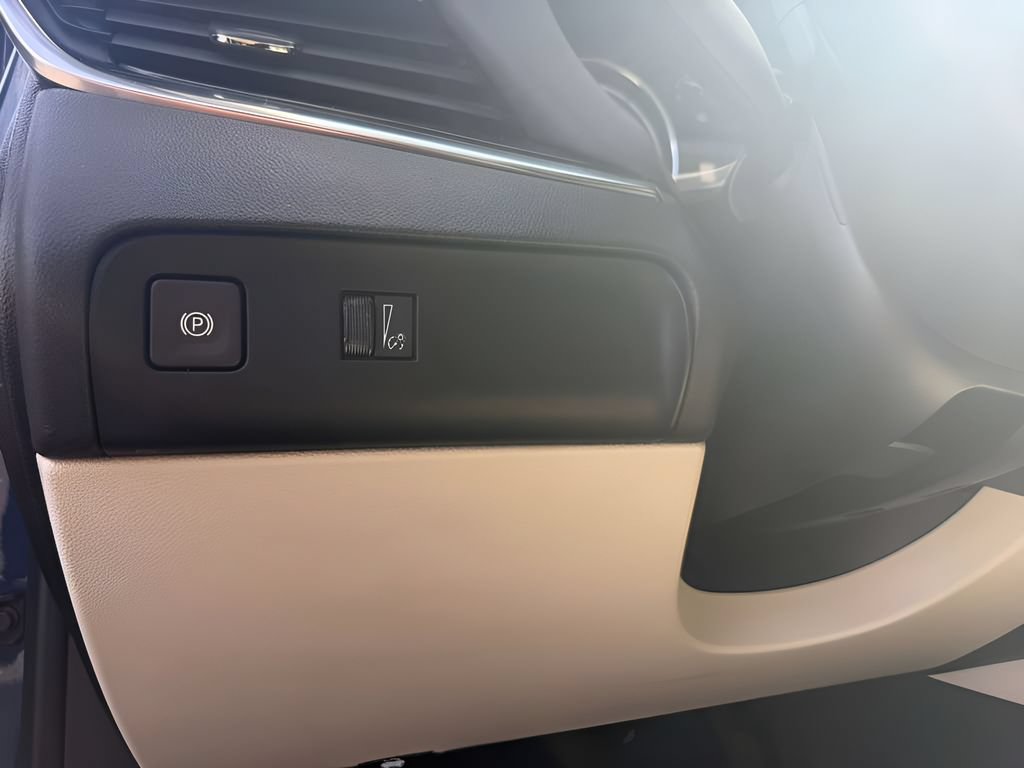 Used 2023 Buick Enclave Essence w/ Experience Buick Package AWD/4WD image 8