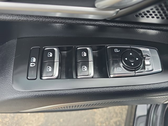 Used 2022 Kia Telluride S image 25