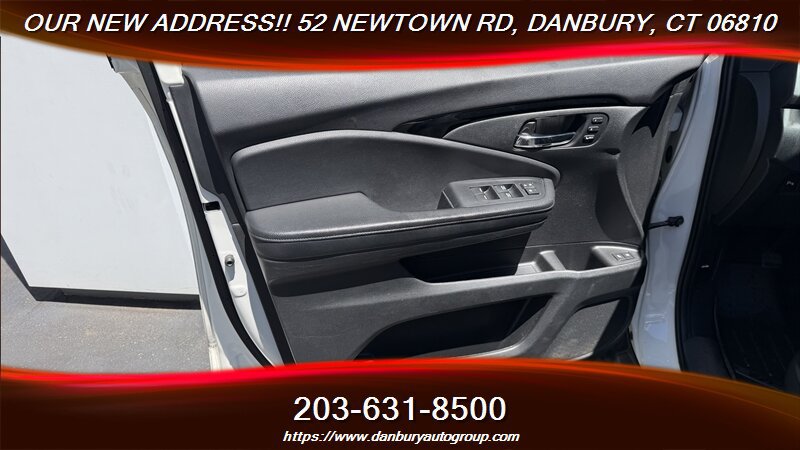 Used 2019 Honda Pilot Touring image 10