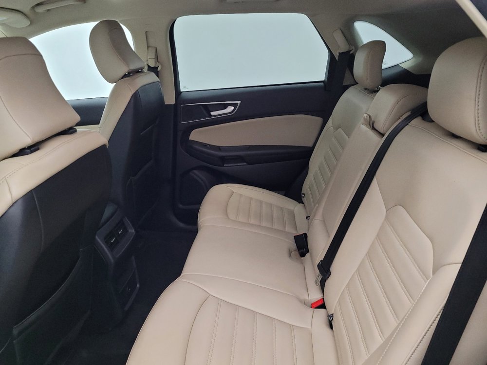 Used 2024 Ford Edge SEL image 18