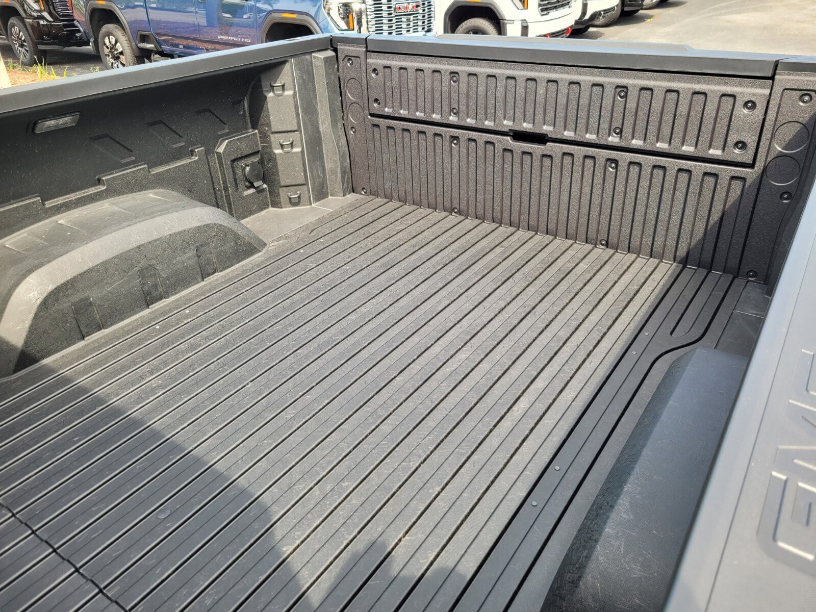 New 2026 GMC Sierra 1500 AT4 w/ AT4 Premium Package image 5