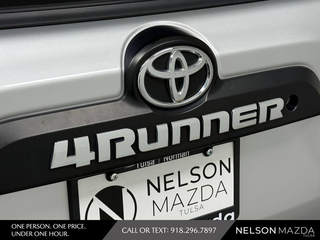 Used 2018 Toyota 4Runner TRD Off-Road AWD/4WD image 16