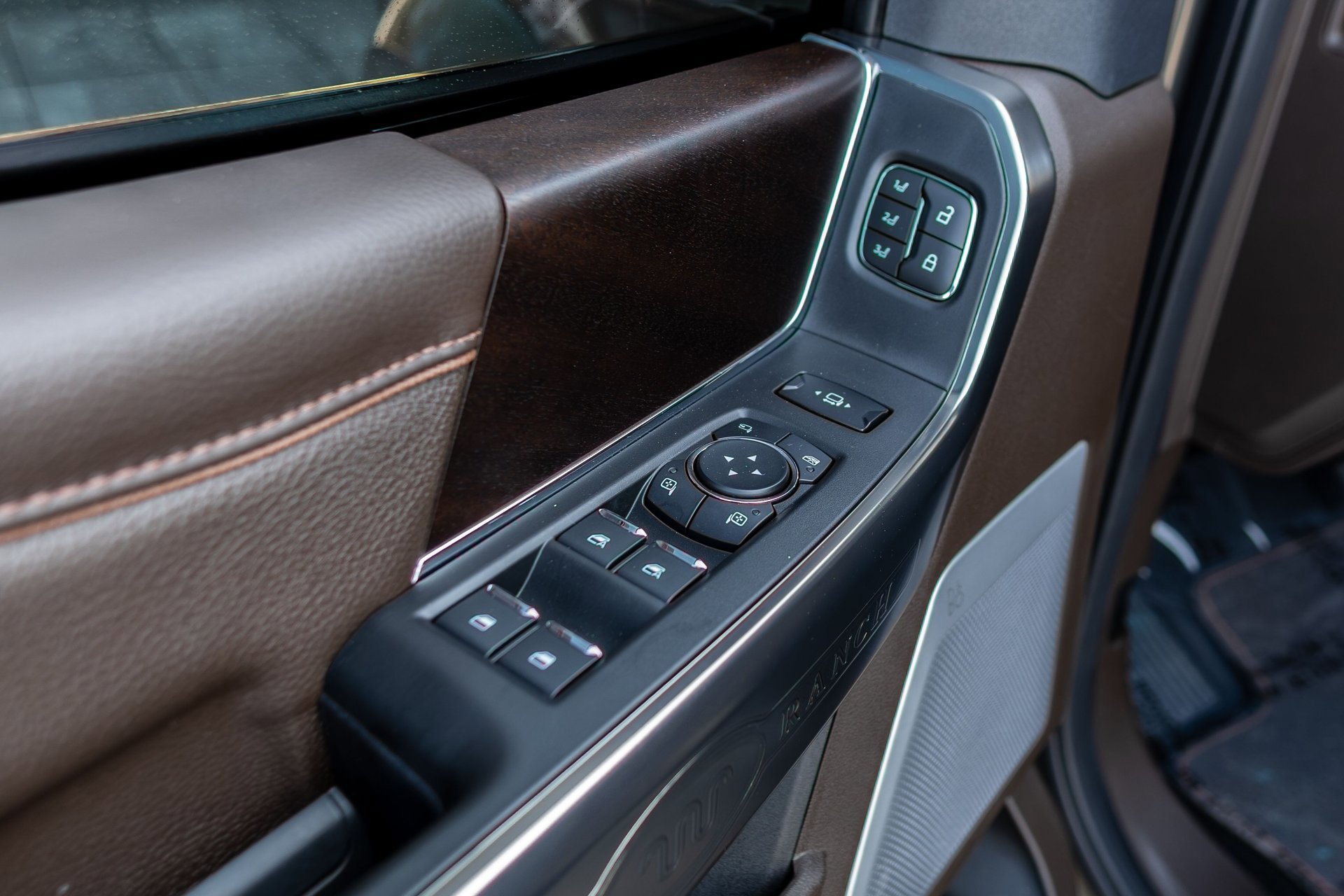 Used 2026 Ford F450 King Ranch w/ Chrome Package image 27