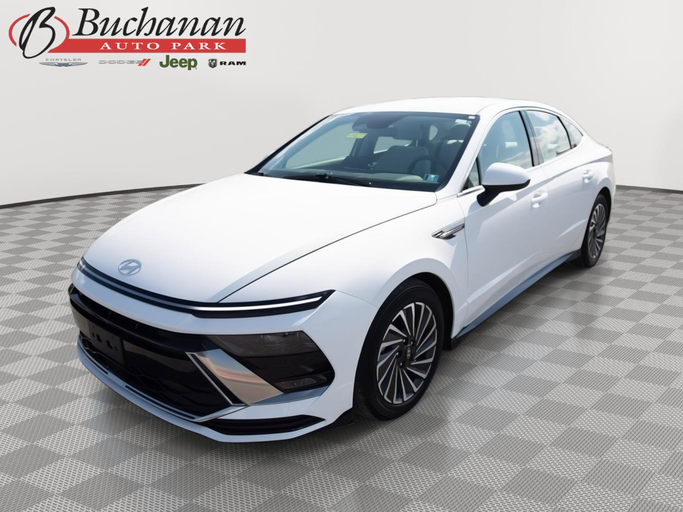 Used 2025 Hyundai Sonata SEL image 1