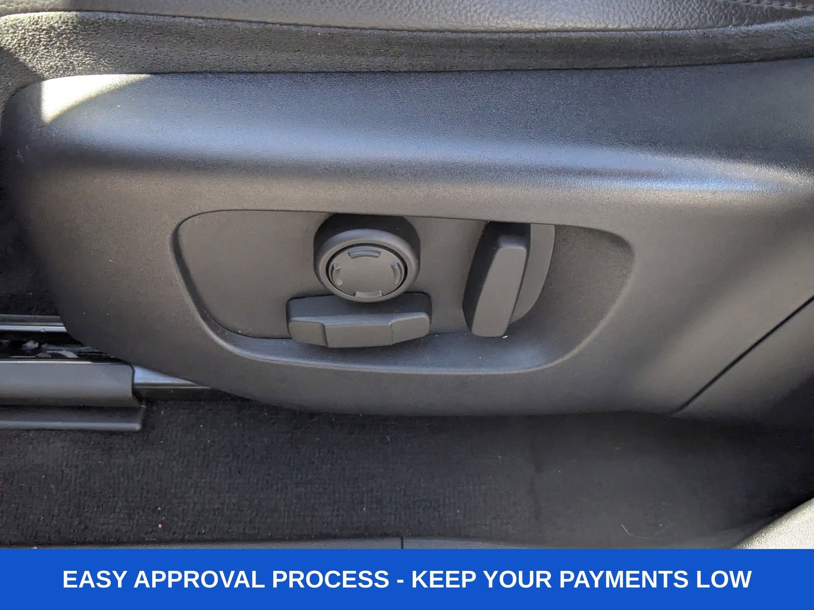 Used 2020 Land Rover Range Rover Evoque First Edition image 25