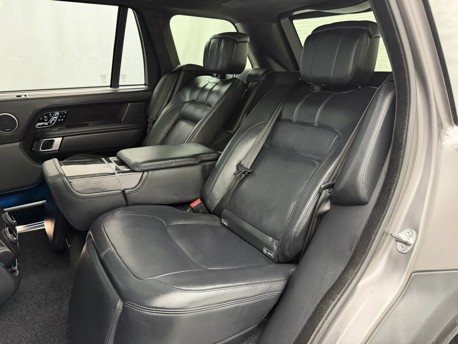 Used 2018 Land Rover Range Rover Long Wheelbase Autobiography AWD/4WD image 54