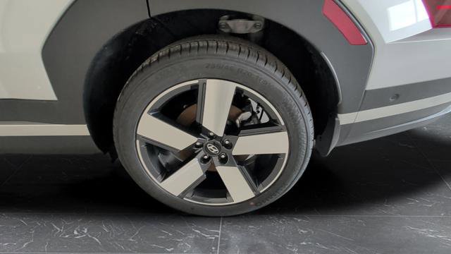 New 2026 Hyundai Santa Fe Limited AWD/4WD image 32