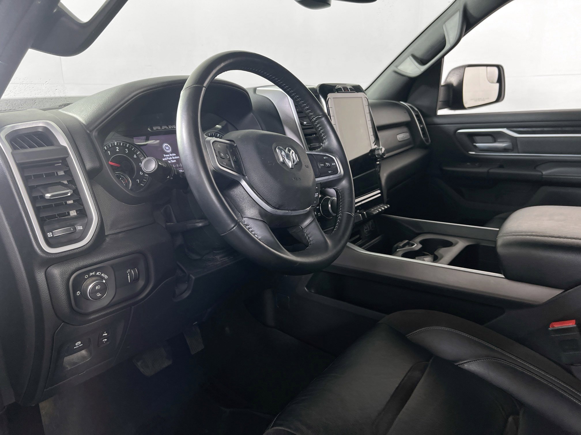 Used 2023 RAM 1500 Big Horn image 9