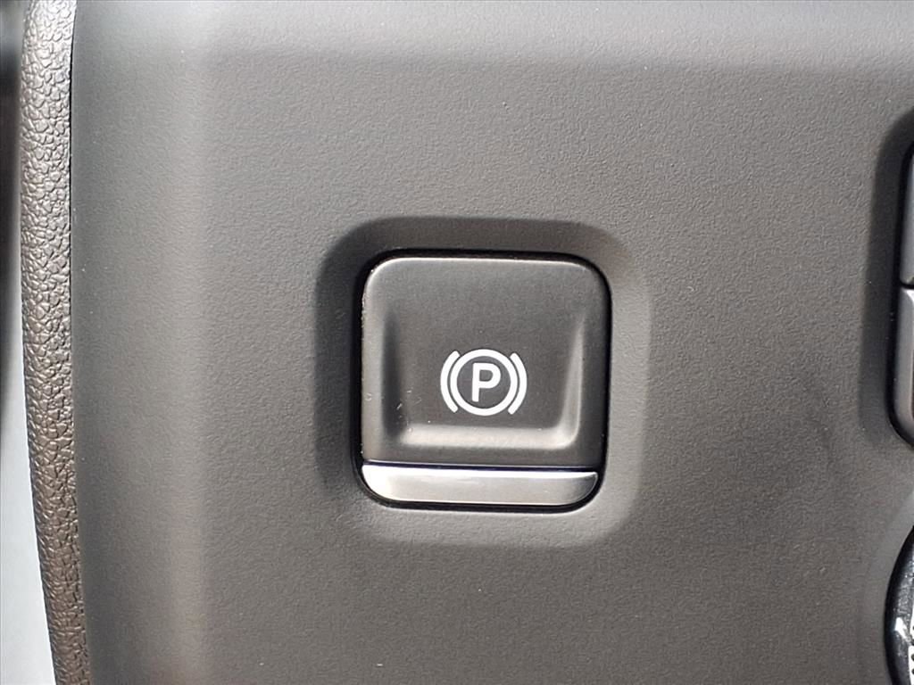 Used 2024 GMC Sierra 2500 AT4 w/ AT4 Premium Plus Package AWD/4WD image 10