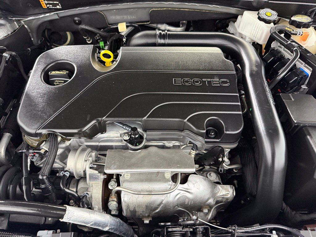 Used 2025 Chevrolet Malibu RS FWD image 31
