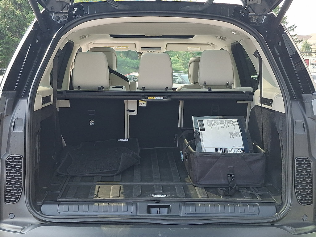 Certified 2026 Land Rover Discovery S AWD/4WD image 27