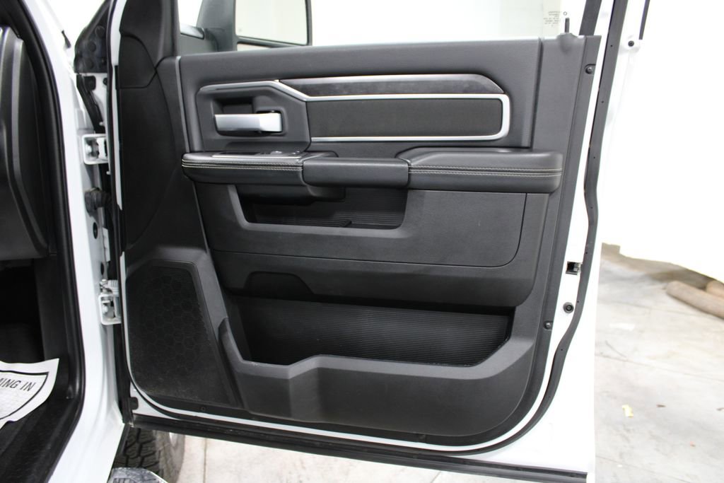 Used 2024 RAM 2500 Big Horn image 37