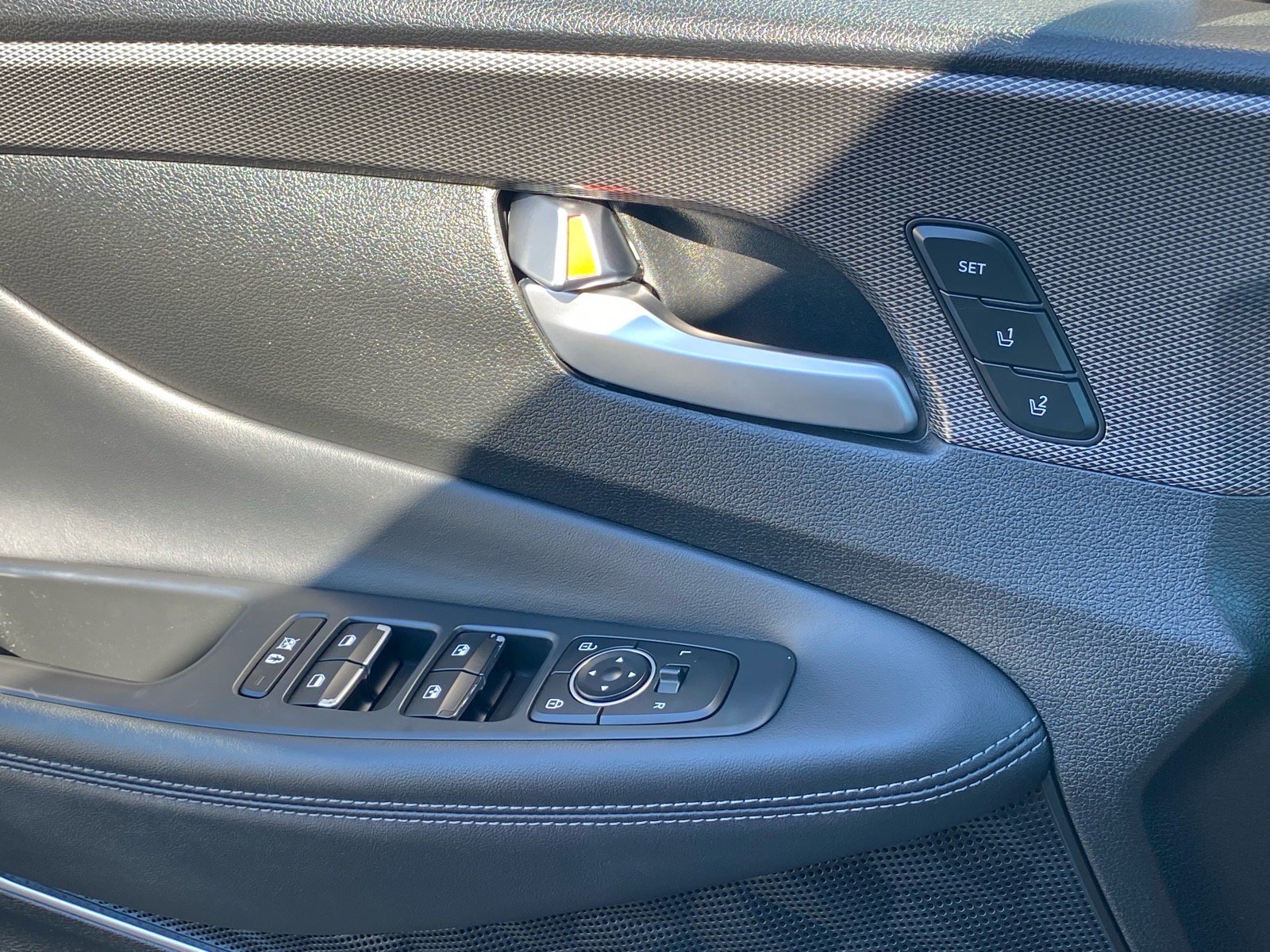 Used 2019 Hyundai Santa Fe FWD image 19