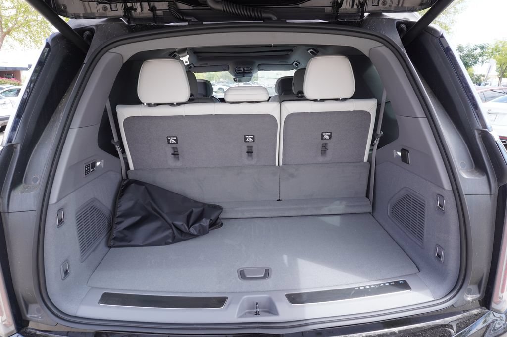 New 2026 Cadillac Escalade IQL Luxury AWD/4WD image 8