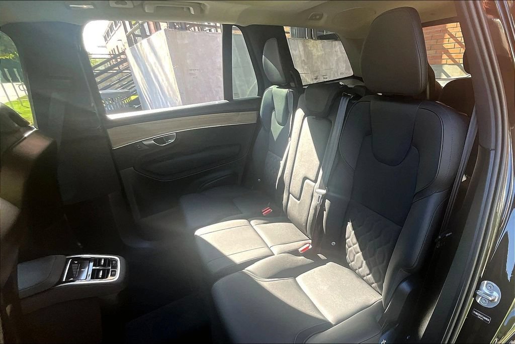 Used 2026 Volvo XC90 B6 Plus AWD/4WD image 35
