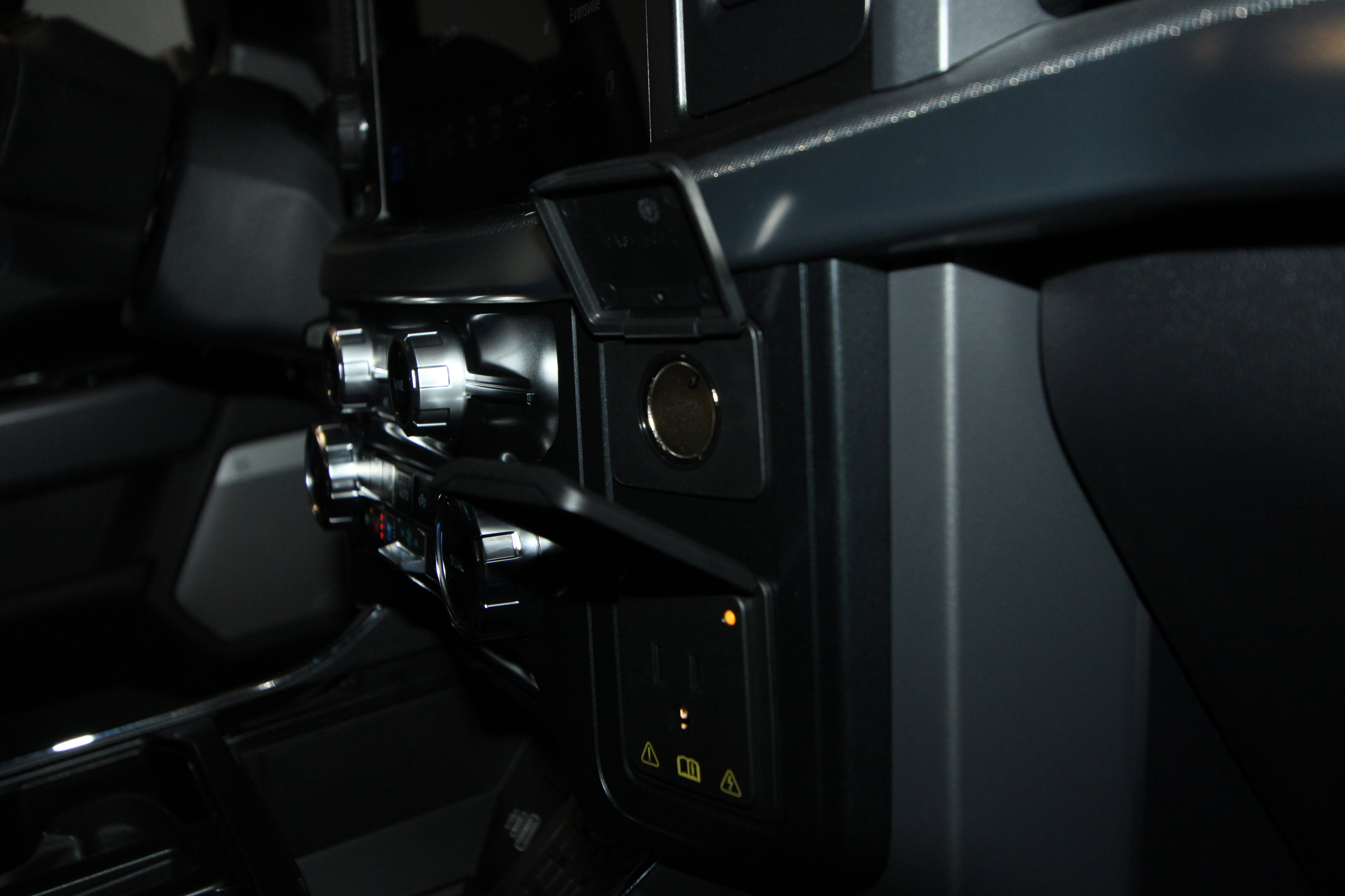 New 2025 Ford F150 Lariat w/ Equipment Group 502A High AWD/4WD image 22