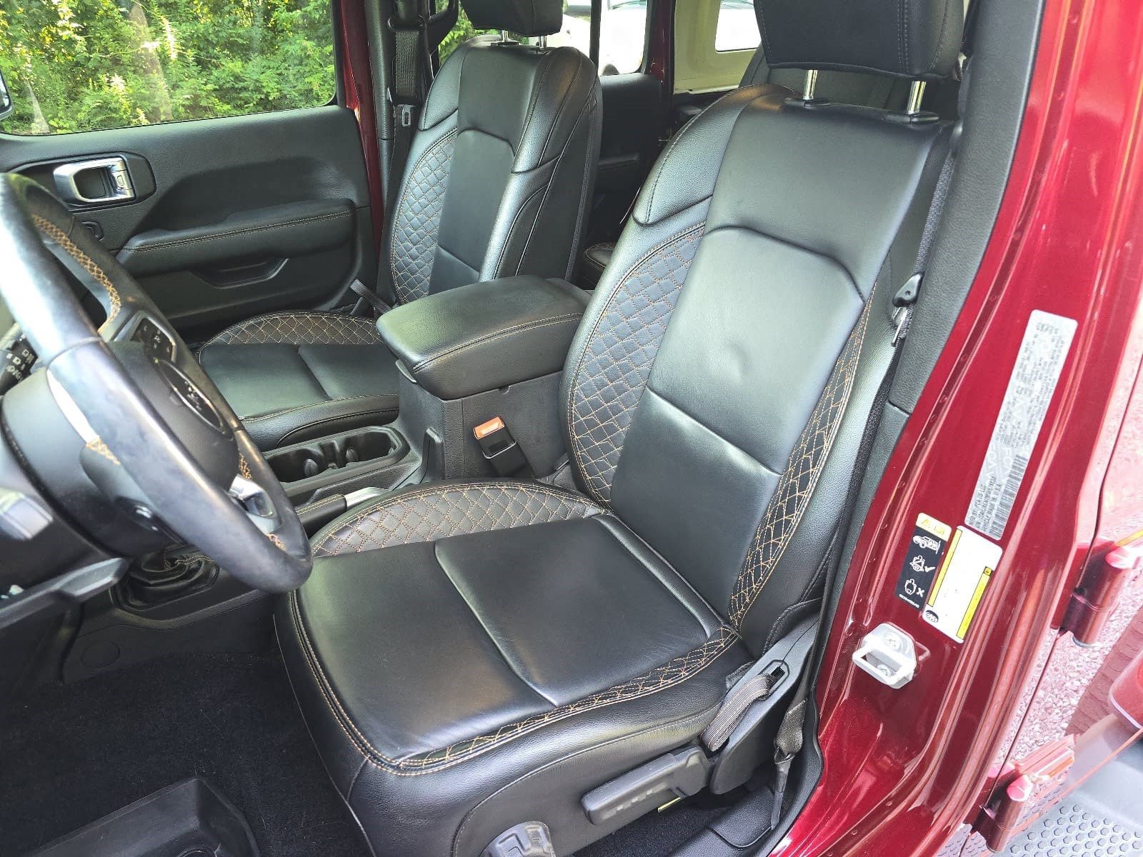 Used 2021 Jeep Wrangler Unlimited Sahara AWD/4WD image 11
