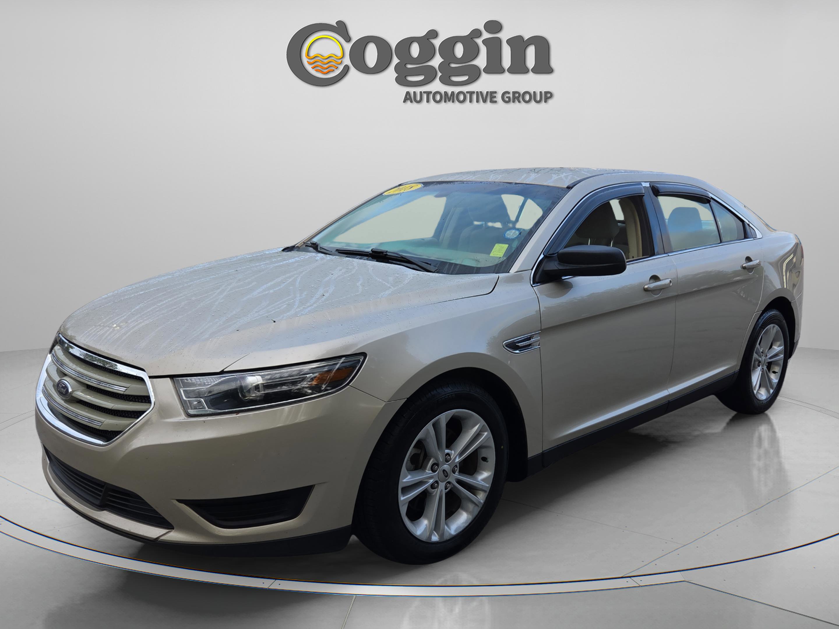 Used 2018 Ford Taurus SE image 1