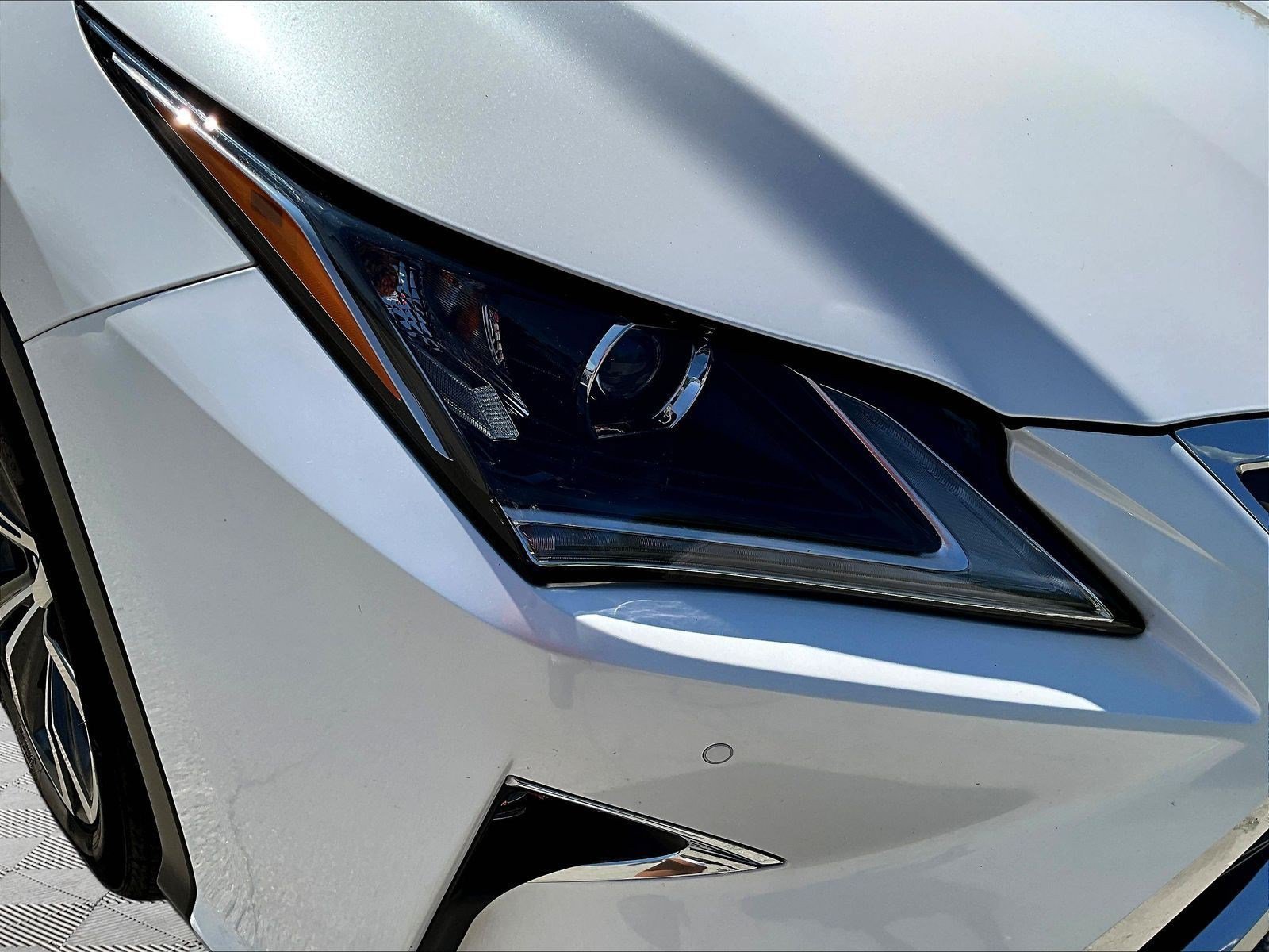 Used 2018 Lexus RX 450h AWD w/ Premium Package image 32