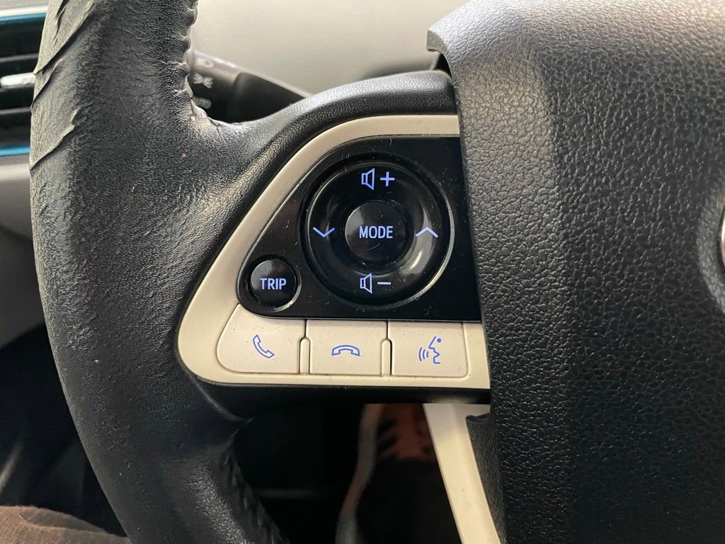 Used 2016 Toyota Prius Three image 17