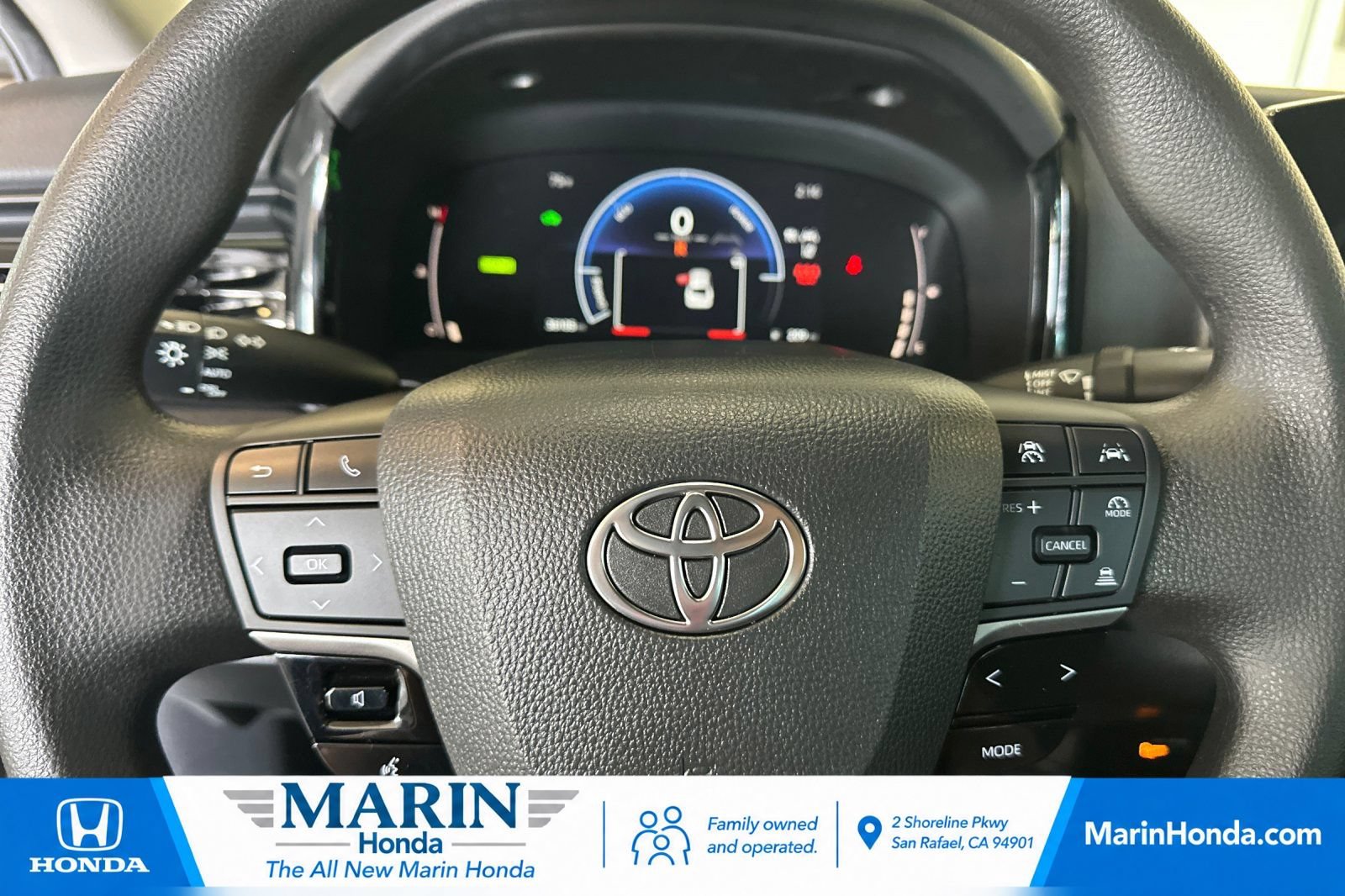 Used 2025 Toyota Camry LE w/ Convenience Package FWD image 26