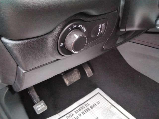 Used 2025 Dodge Durango GT AWD/4WD image 28