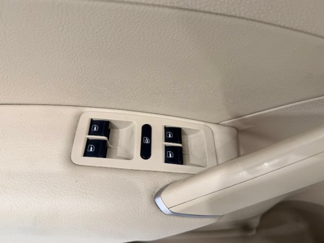 Used 2019 Volkswagen Passat 2.0T Wolfsburg w/ Wheels & Sunroof Package FWD image 44