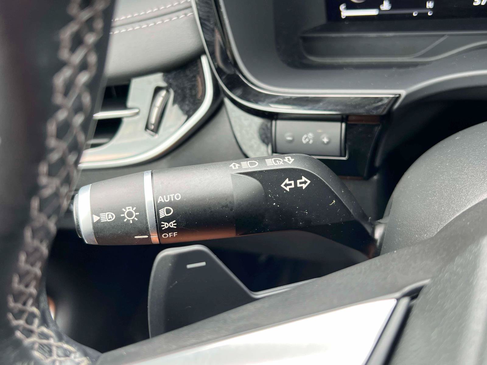 Used 2023 INFINITI QX60 Sensory w/ Vision Package AWD/4WD image 21