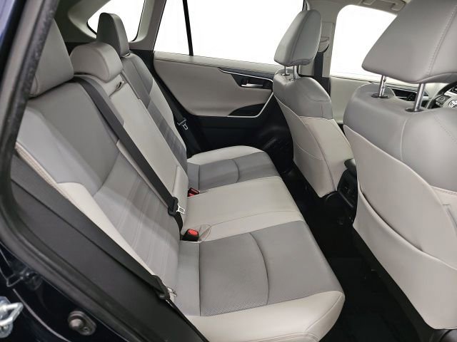 Used 2019 Toyota RAV4 Limited image 37