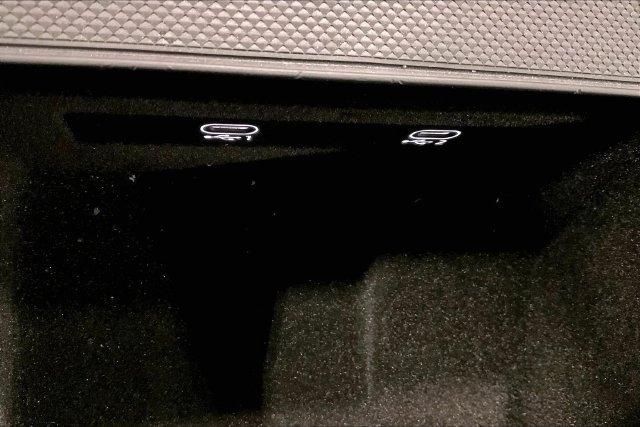 Certified 2025 Audi Q8 Prestige AWD/4WD image 33