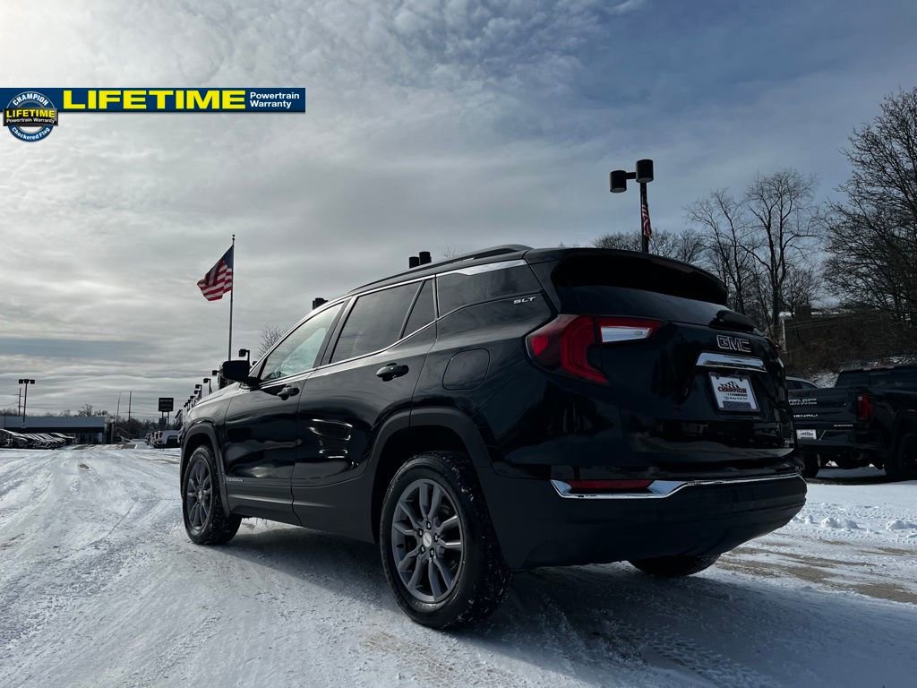 Used 2024 GMC Terrain SLT image 7