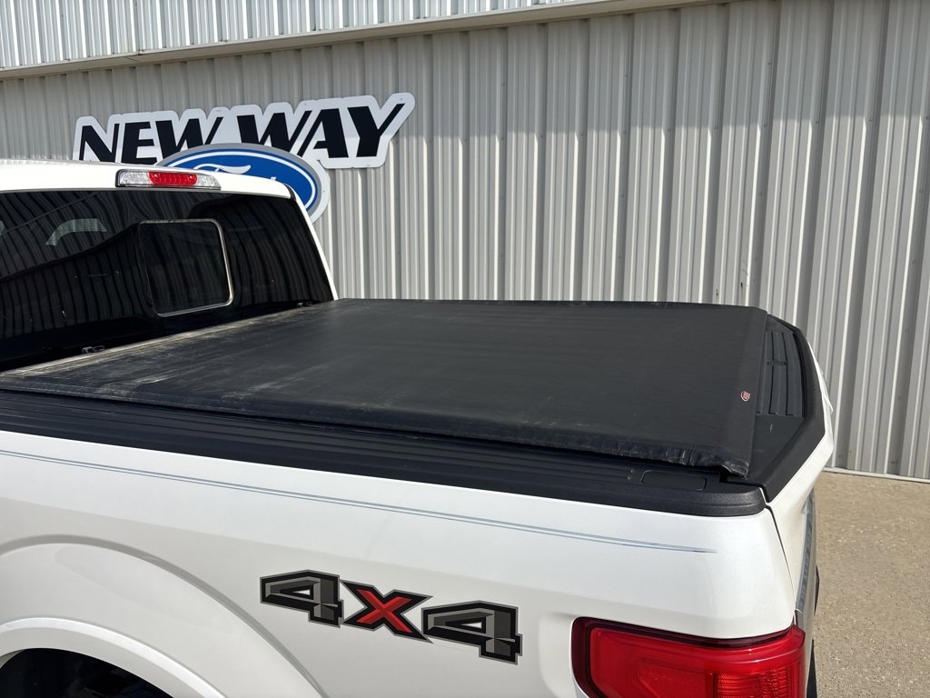 Used 2018 Ford F150 Platinum w/ Equipment Group 701A Luxury image 10