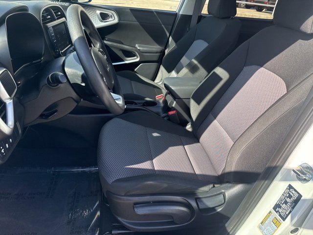 Used 2024 Kia Soul LX w/ Option Group 015 image 18