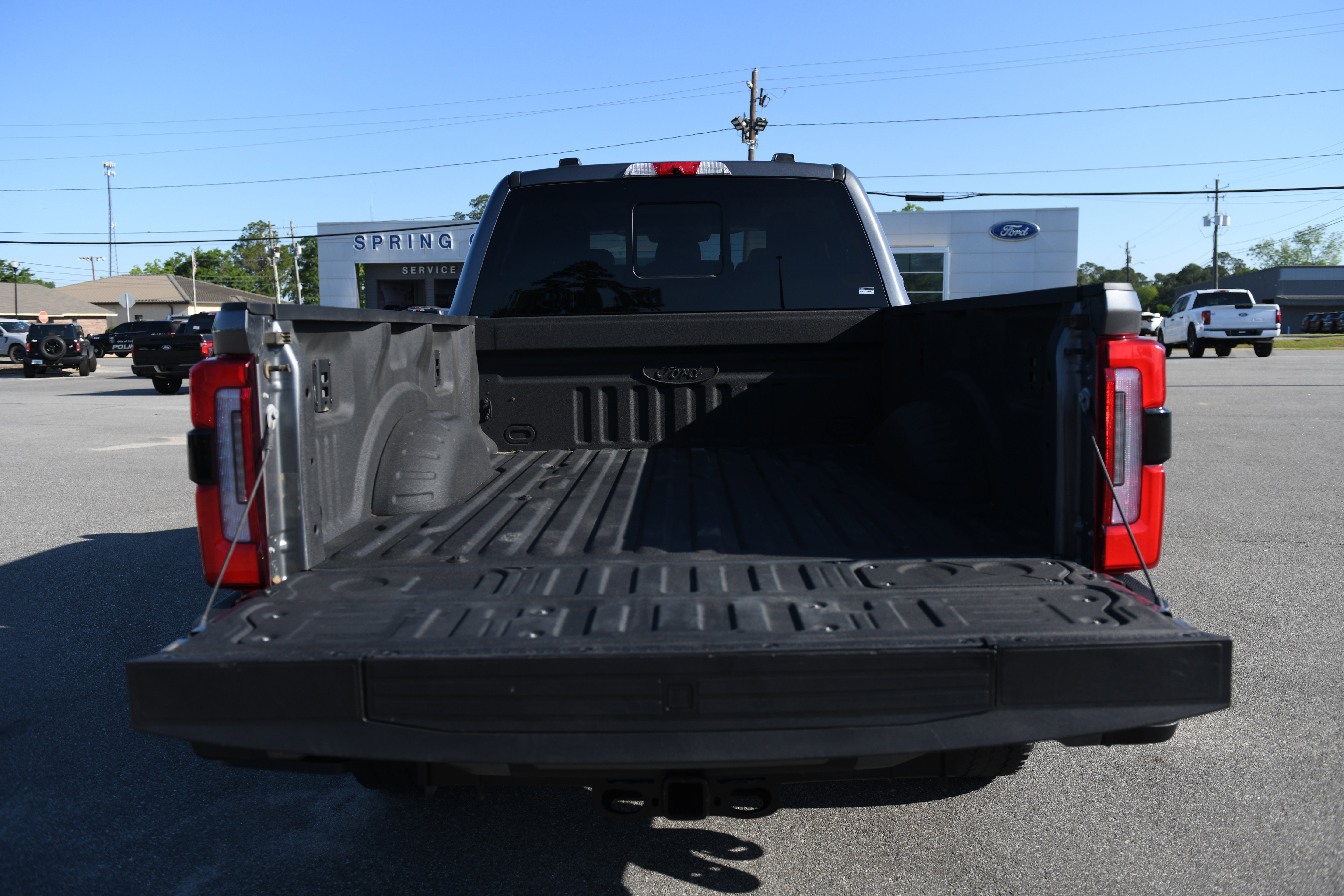 Used 2025 Ford F250 Platinum w/ Platinum Plus Package AWD/4WD image 12