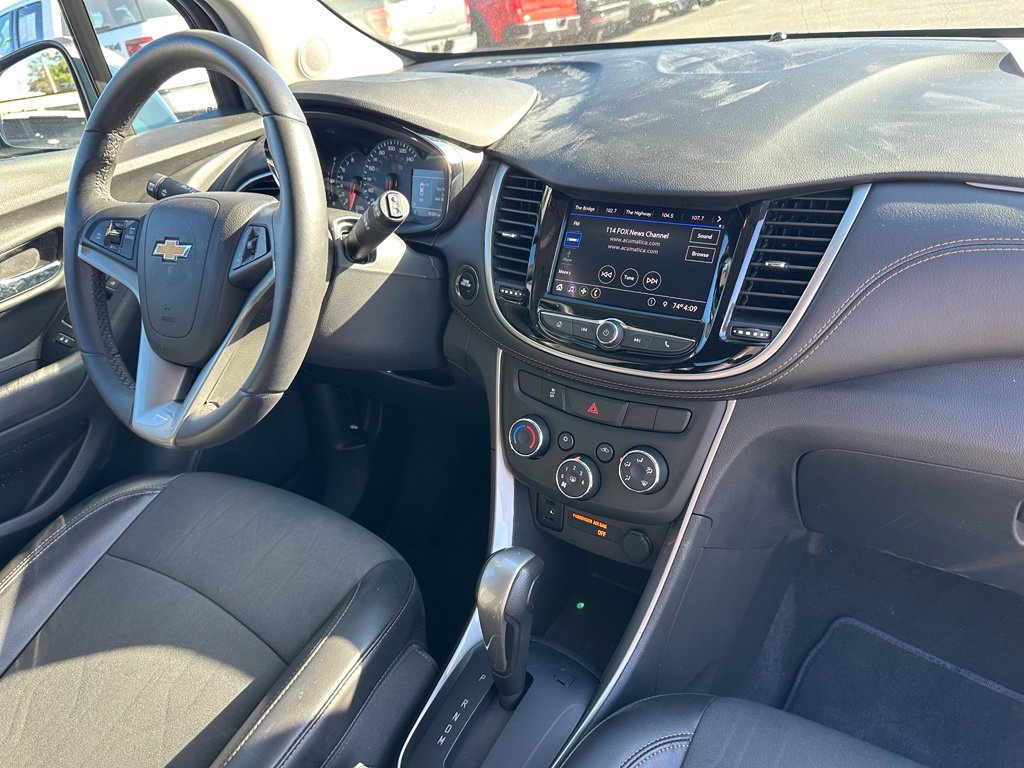 Used 2022 Chevrolet Trax LT w/ LT Convenience Package AWD/4WD image 17