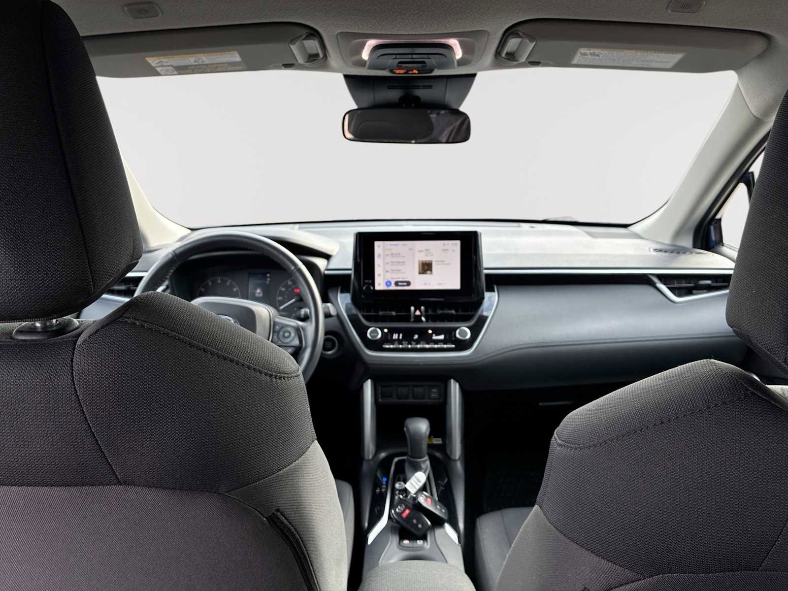 Used 2023 Toyota Corolla Cross LE image 19