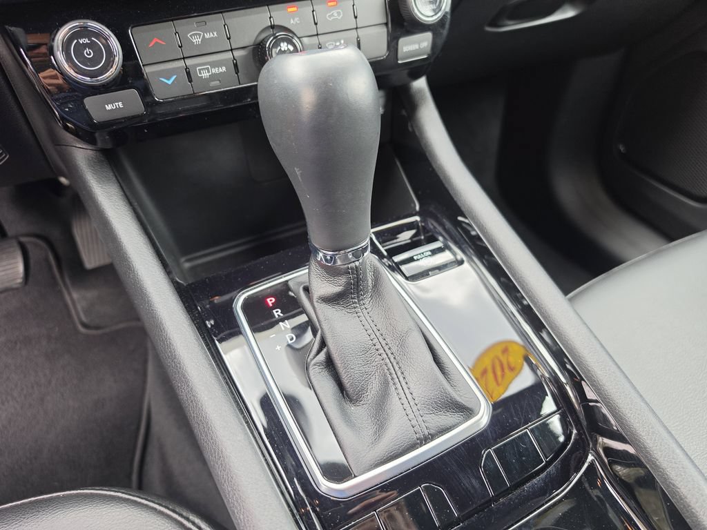 Used 2022 Jeep Compass Latitude FWD image 22