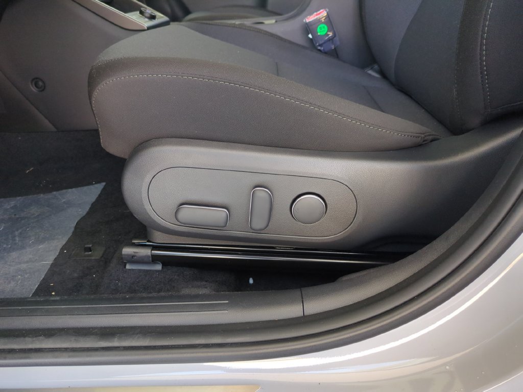 Used 2025 Hyundai Kona SEL FWD image 15
