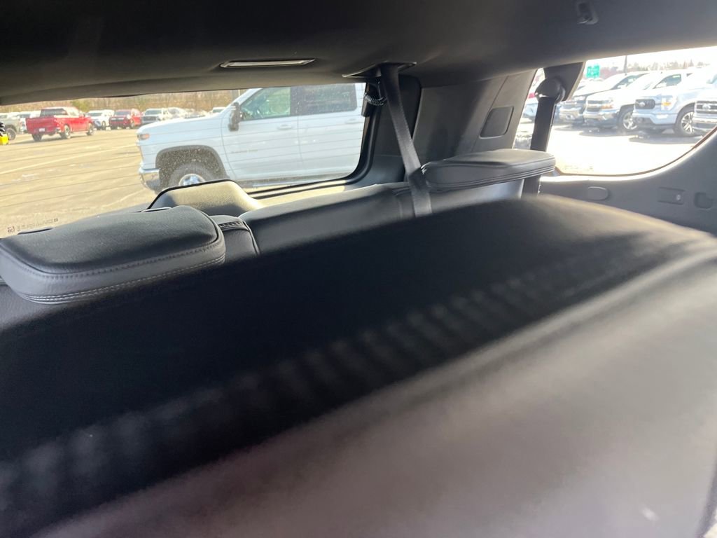 Used 2023 GMC Yukon Denali image 28