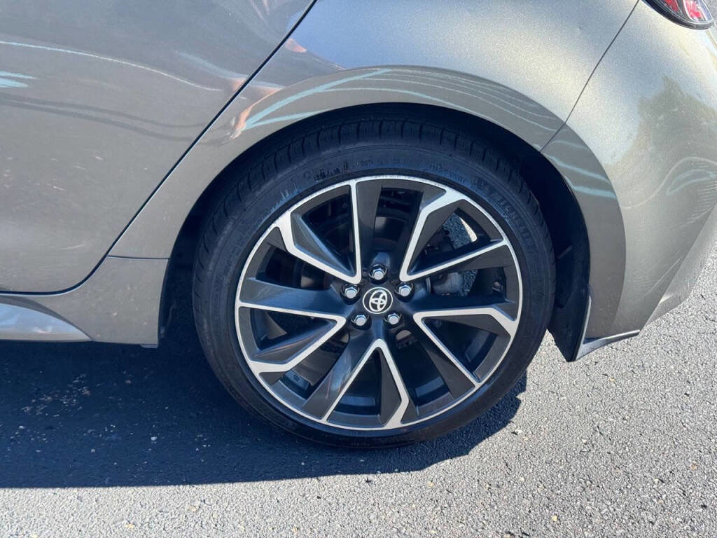 Used 2019 Toyota Corolla XSE image 34