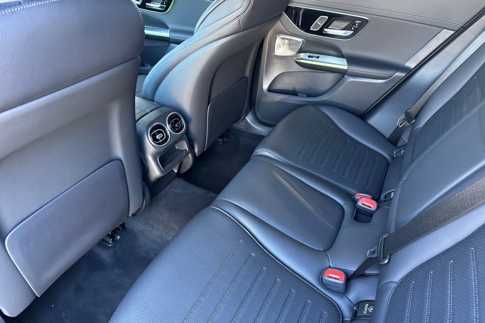 Certified 2025 Mercedes-Benz GLC 350e 4MATIC image 28