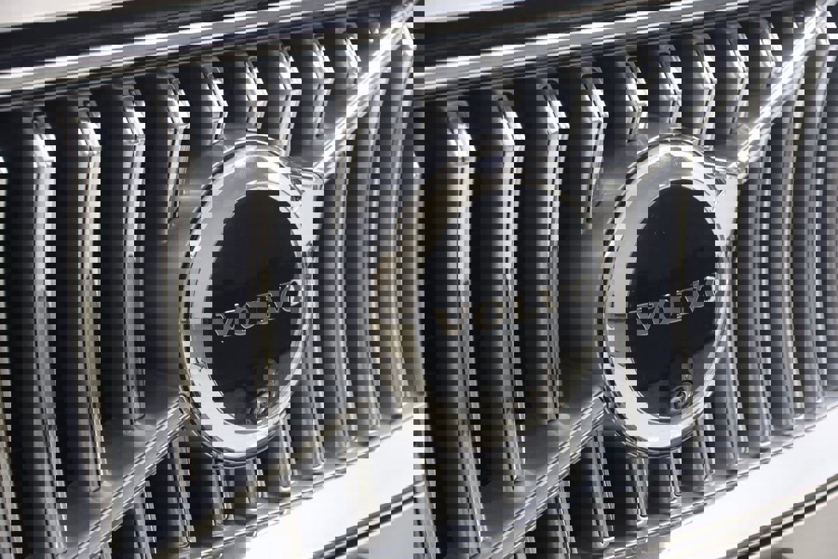 Used 2024 Volvo XC90 B5 Plus image 18