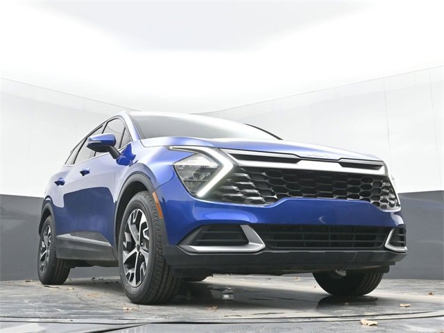 Used 2023 Kia Sportage EX image 45