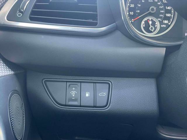 Used 2023 Genesis G70 2.0T w/ Sport Prestige Package image 20