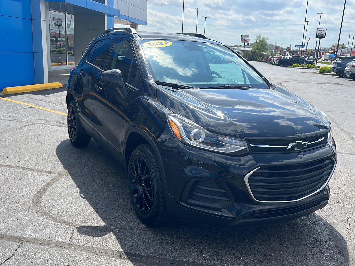 Used 2022 Chevrolet Trax LT w/ Driver Confidence Package image 7