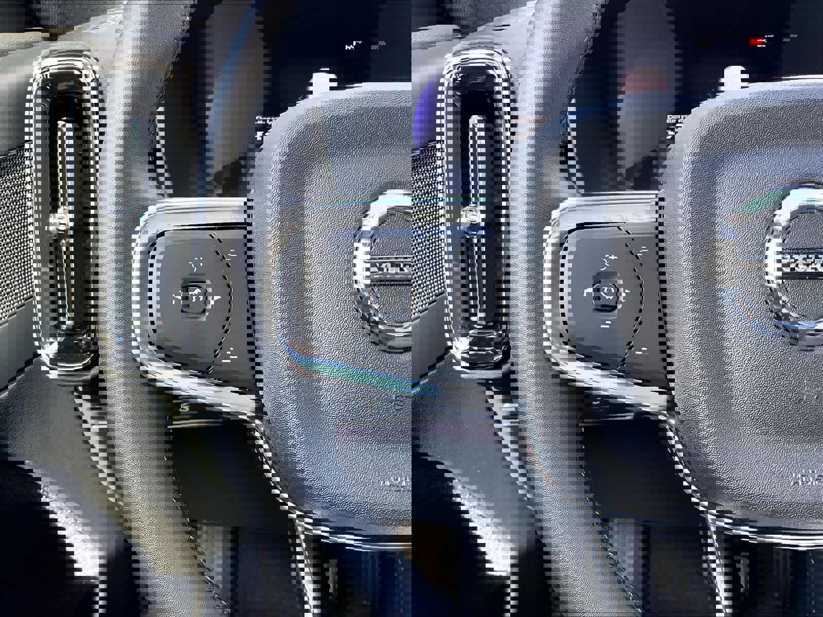 Used 2023 Volvo XC40 Recharge Plus w/ Protection Package Premier image 21