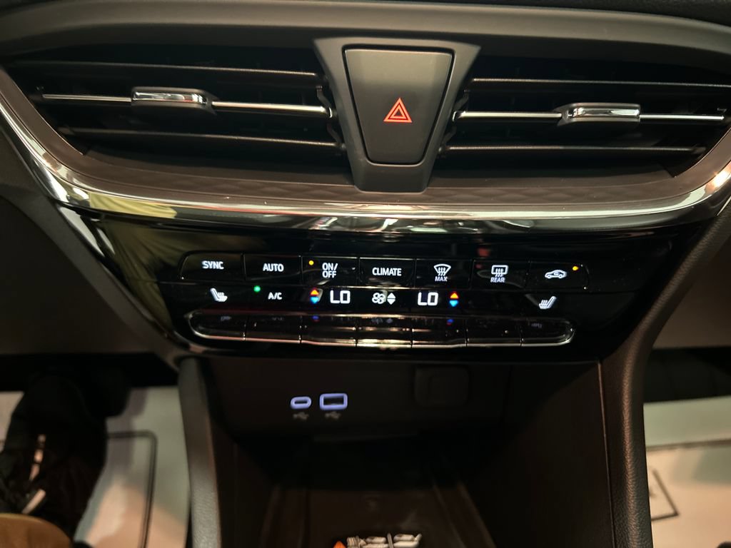 New 2026 Buick Encore GX Avenir w/ Avenir Technology Package FWD image 17