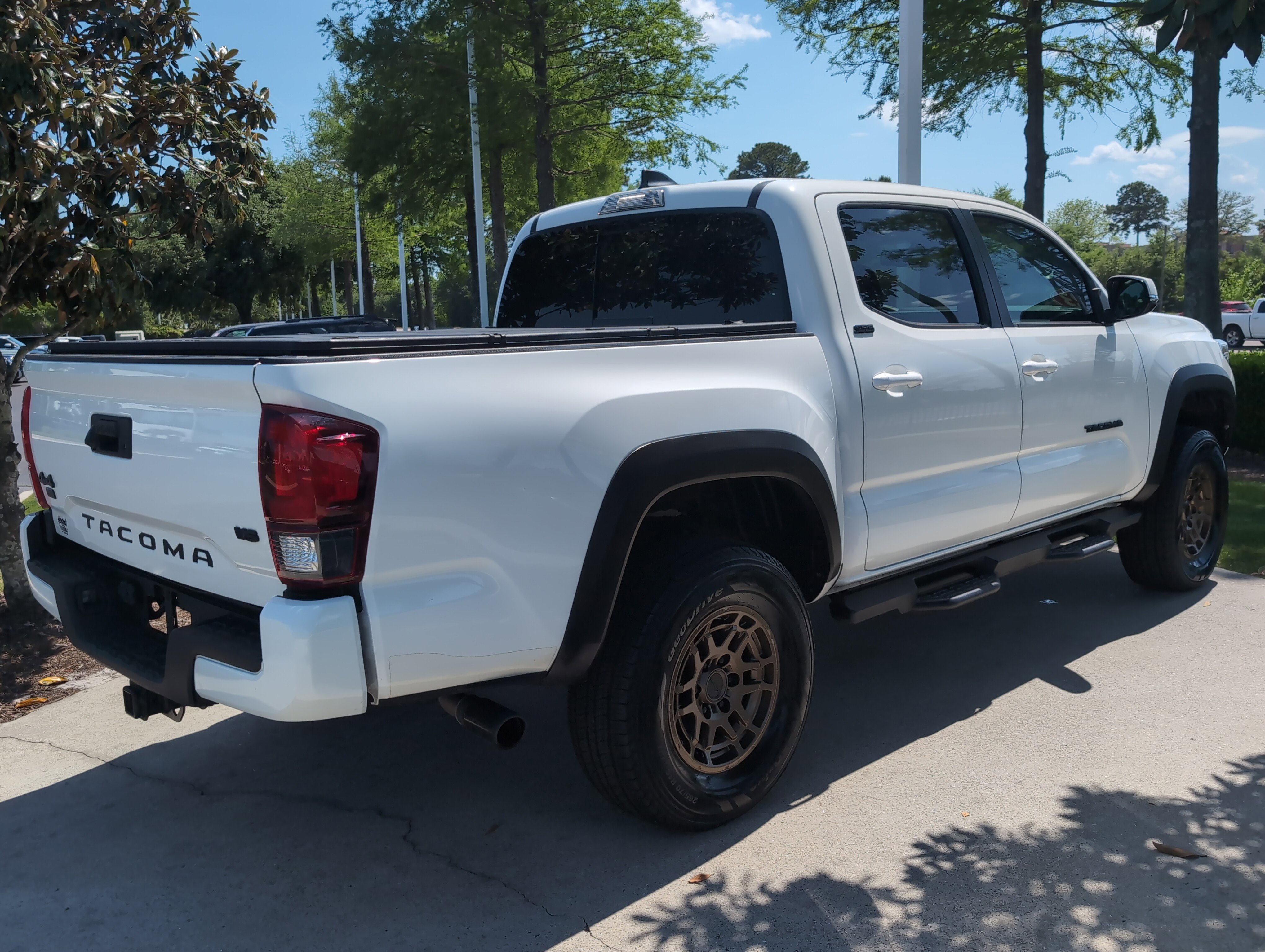 Certified 2023 Toyota Tacoma 4x4 Double Cab w/ Trail Edition image 10